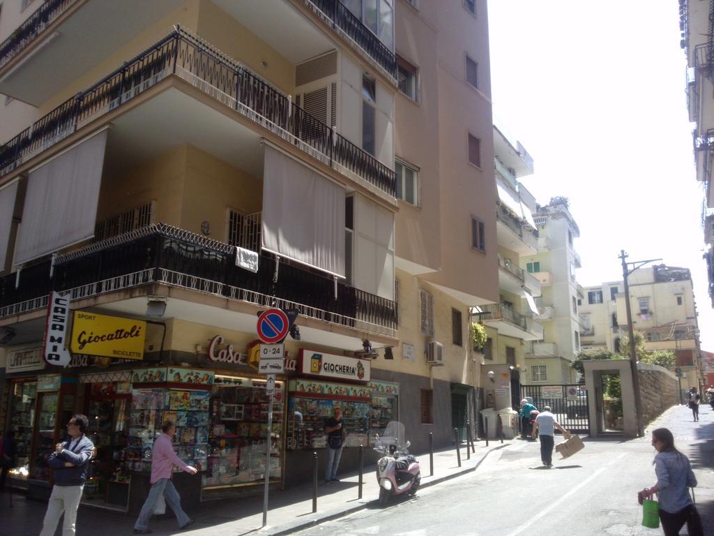 Domus Aurea Bed & Breakfast Napoli Exterior foto